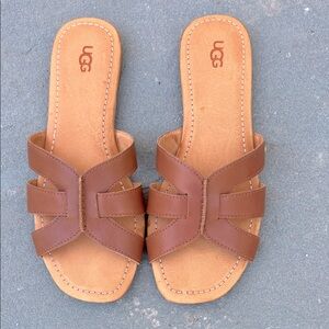 Ugg Teague Sandal, size 9.5